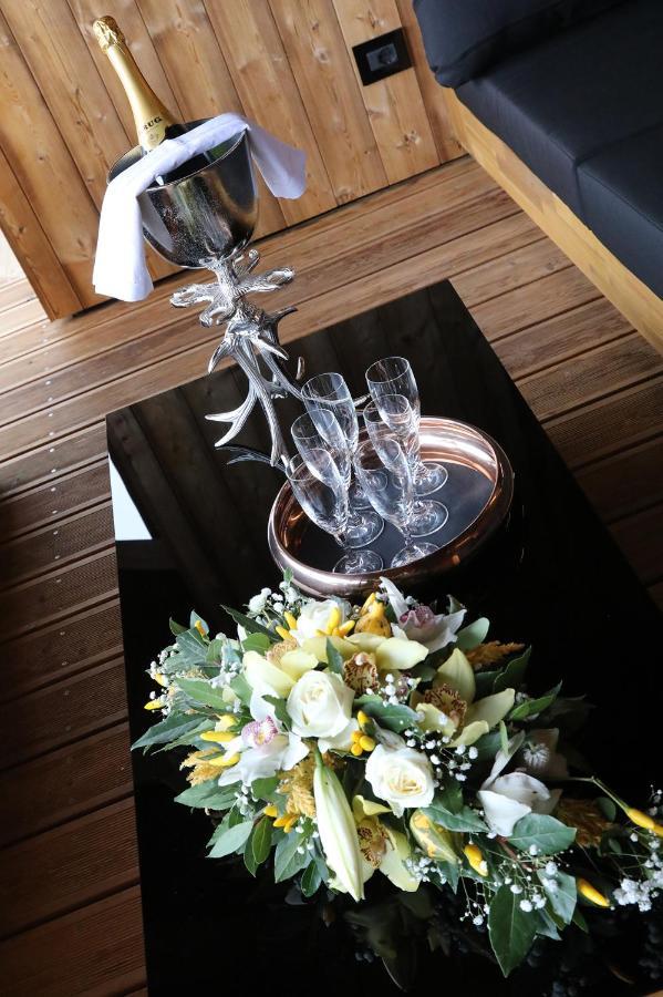 Chalet Blanc ブレウイル・チェルヴィナイア エクステリア 写真