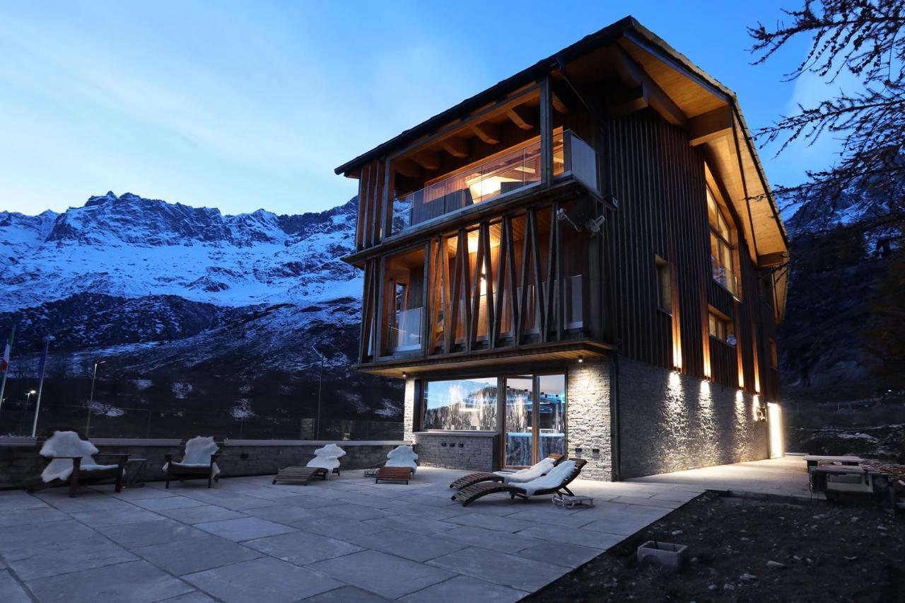 Chalet Blanc ブレウイル・チェルヴィナイア エクステリア 写真